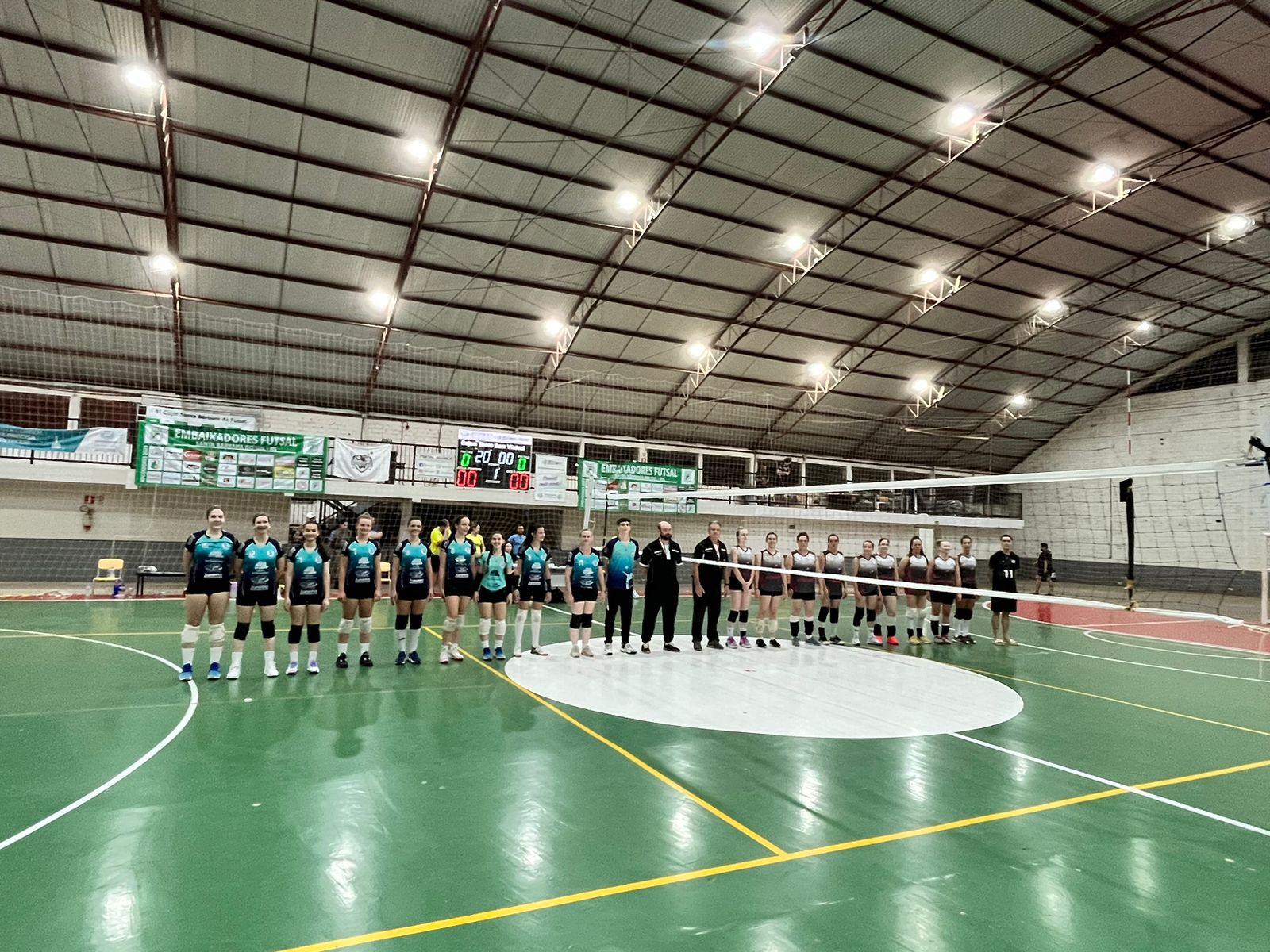 INICIOU O TORNEIO DE VÔLEI EM SANTA BÁRBARA DO SUL NA PRAÇA CENTRAL –  Assinck